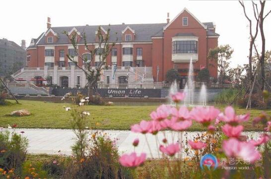 1519868879221035839.jpg 4.jpg